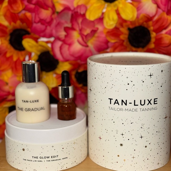 Tan-Luxe Tailor-Made Tanning Set Light/Medium - Picture 2 of 4